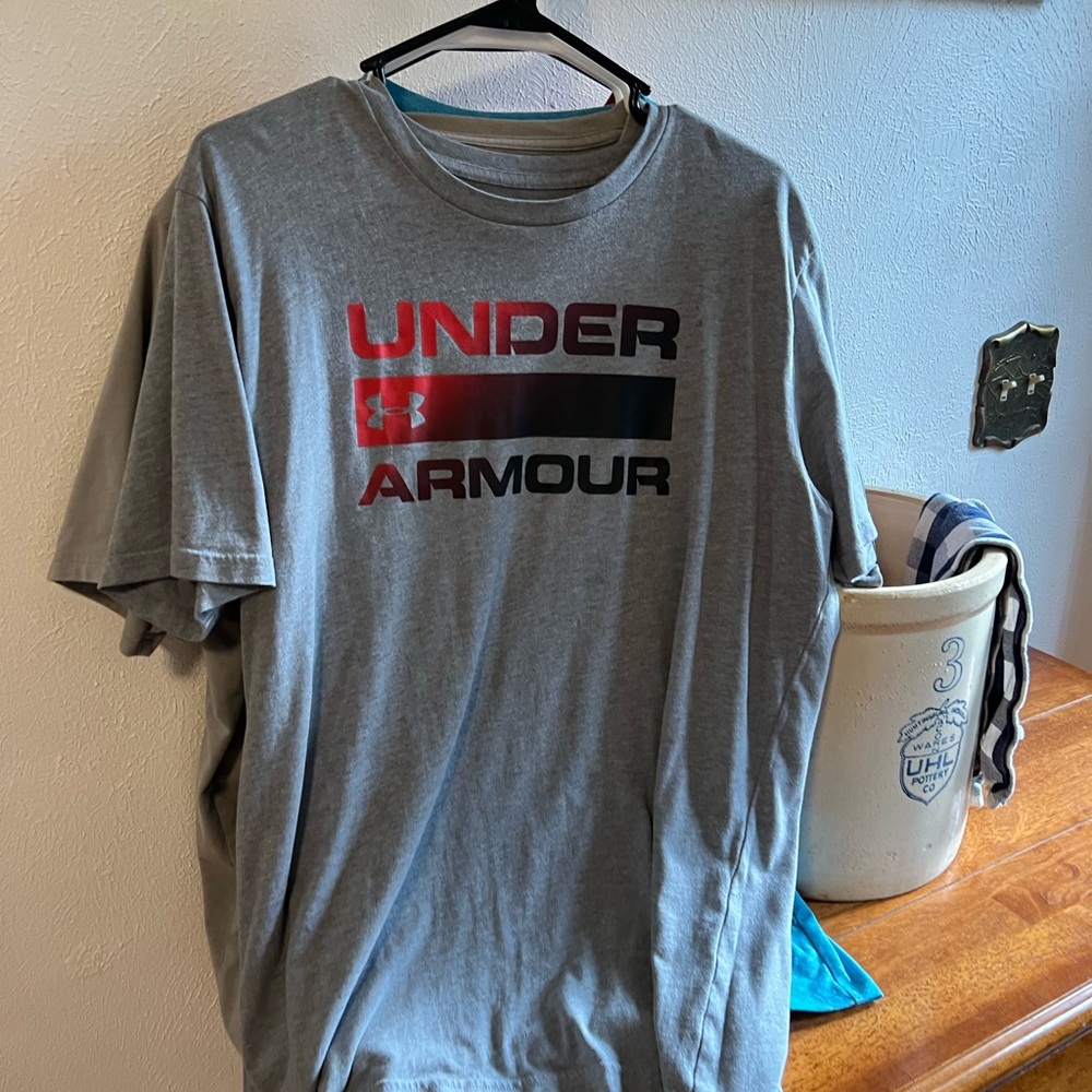 Under Armour mens large